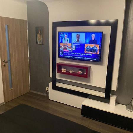 קריובה Beautiful Modern Apartment מראה חיצוני תמונה